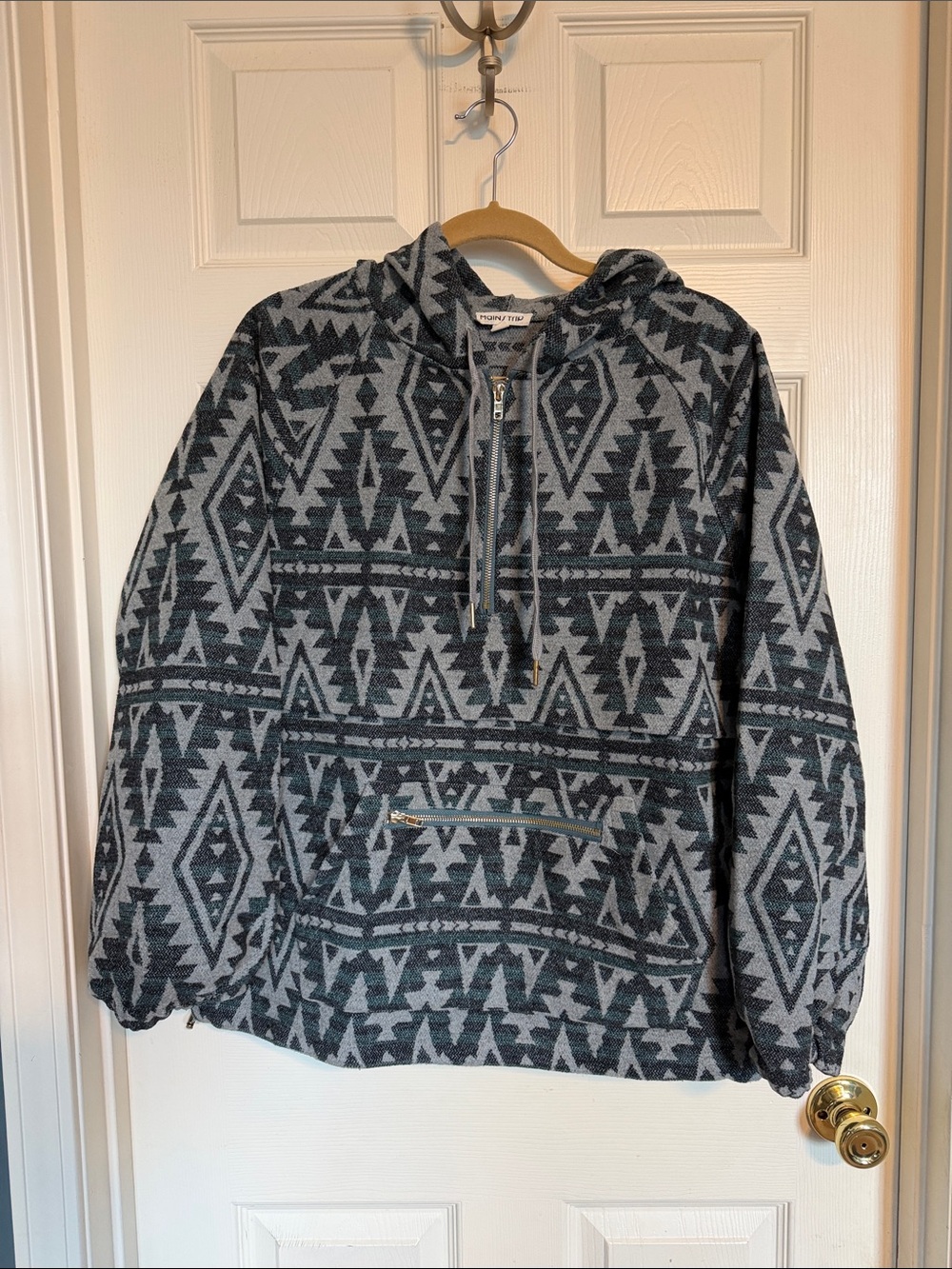 Women's Zip-Up Hooded Jacket - Gray/Black Aztec